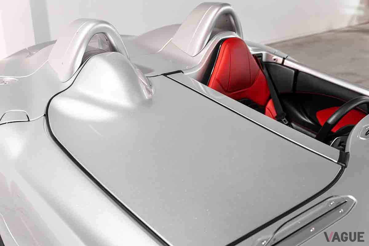 オークションに出品され落札された2009年式メルセデス・ベンツ「SLRマクラーレン・スターリング・モス」Alexandre Canale(c)2025 Courtesy of RM Sotheby's