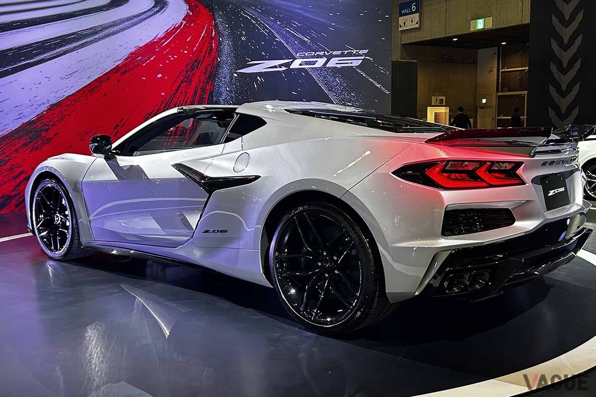 東京オートサロンで展示されている新型「シボレー・コルベットZ06」