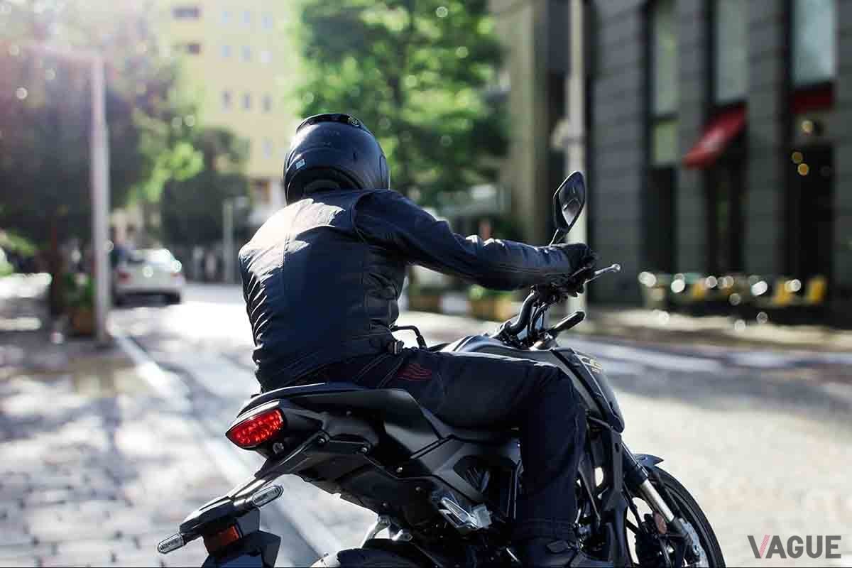 ホンダ「CB125R」