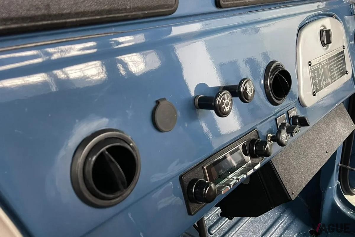 オークションに出品された1983年式トヨタ「ランドクルーザーFJ45 ピックアップ」