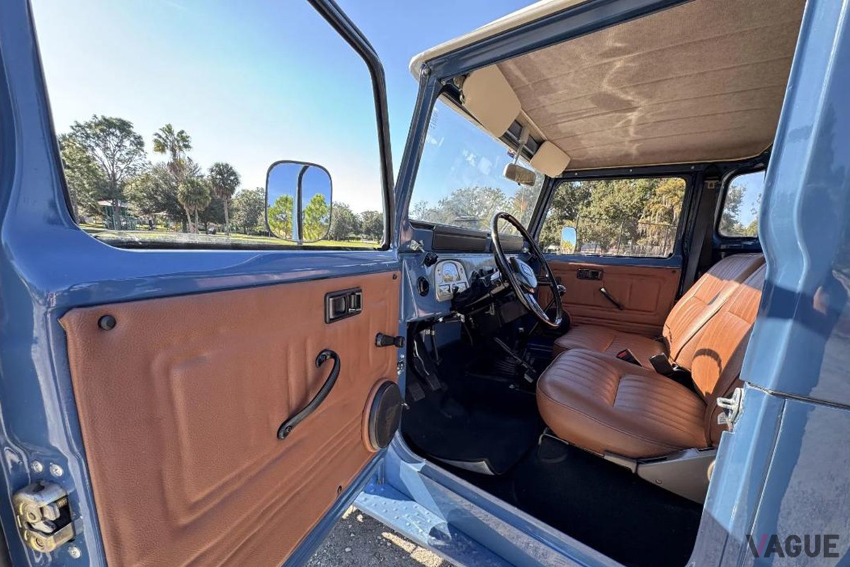 オークションに出品された1983年式トヨタ「ランドクルーザーFJ45 ピックアップ」