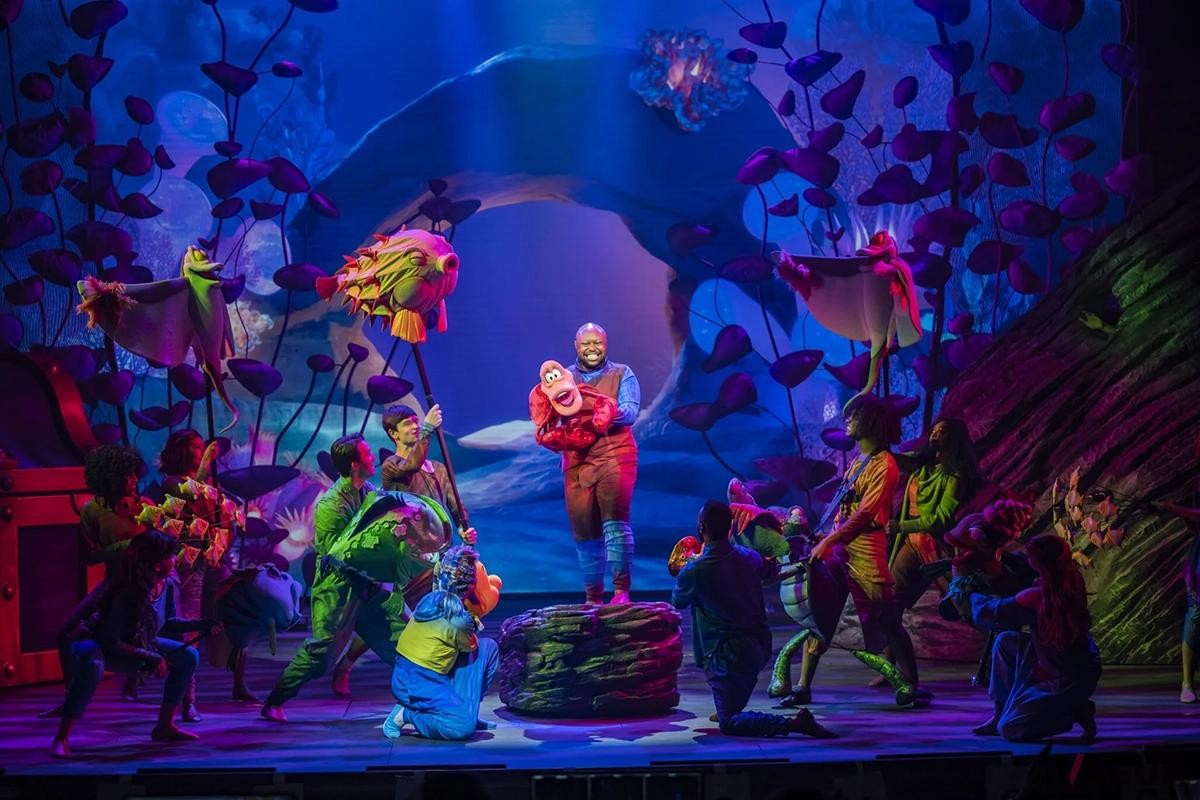 ウォルト・ディズニー・シアター　©Disney