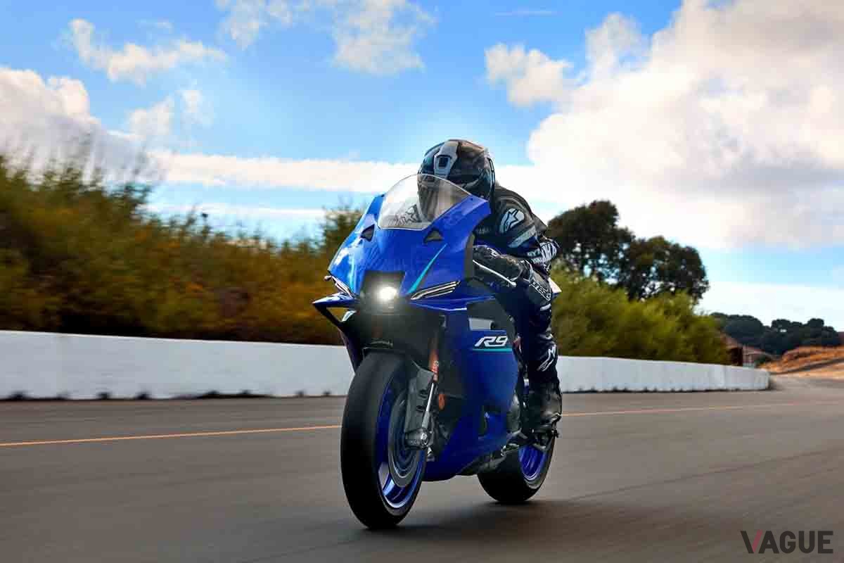 ヤマハ「YZF-R9」2026モデル。新色ブルーは5月15日発売