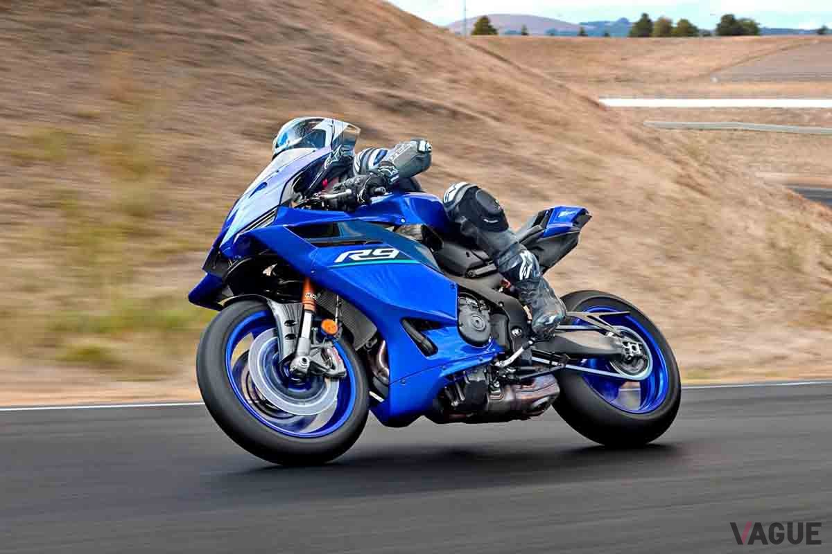 ヤマハ「YZF-R9」2026モデル。新色ブルーは5月15日発売