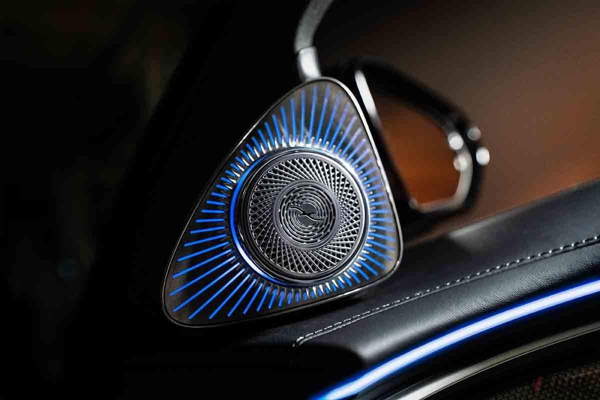 世界初公開されたメルセデス・ベンツ改良新型「Sクラス」