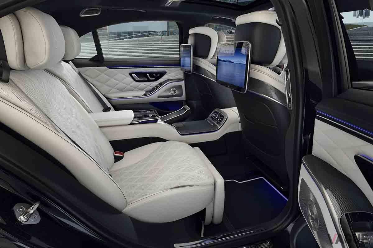 世界初公開されたメルセデス・ベンツ改良新型「Sクラス」