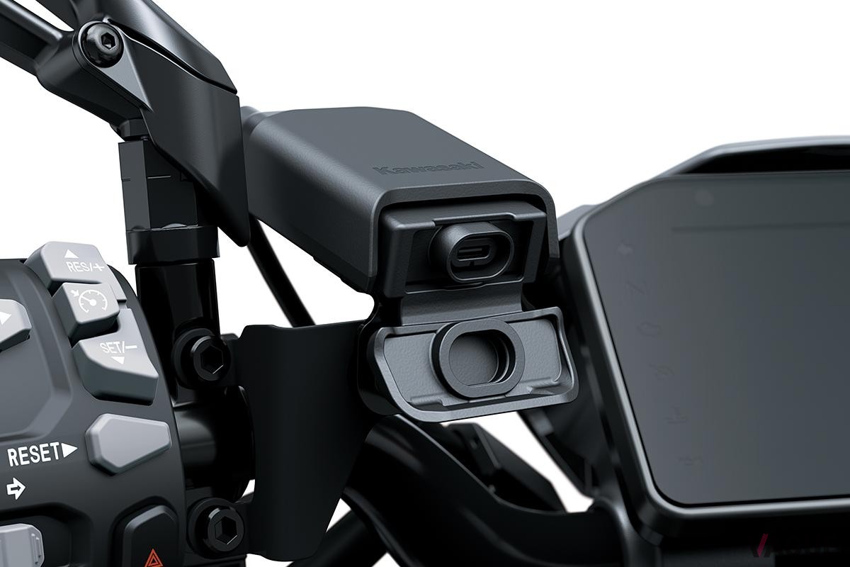 2026年2月14日に発売予定のカワサキ新型「Z1100 SE」