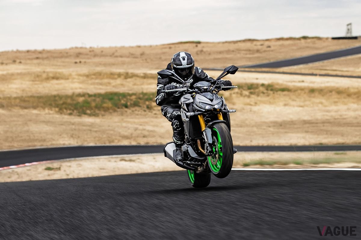 2026年2月14日に発売予定のカワサキ新型「Z1100 SE」