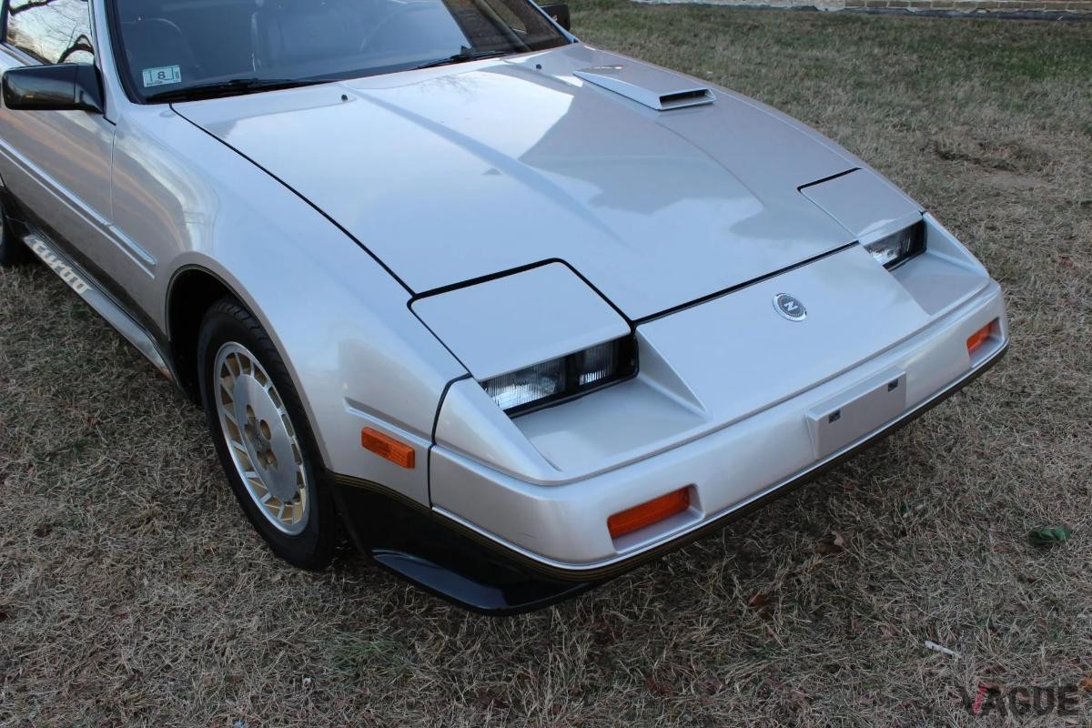 オークションに出品された1984年式の日産「300ZX ターボ」50周年記念モデル