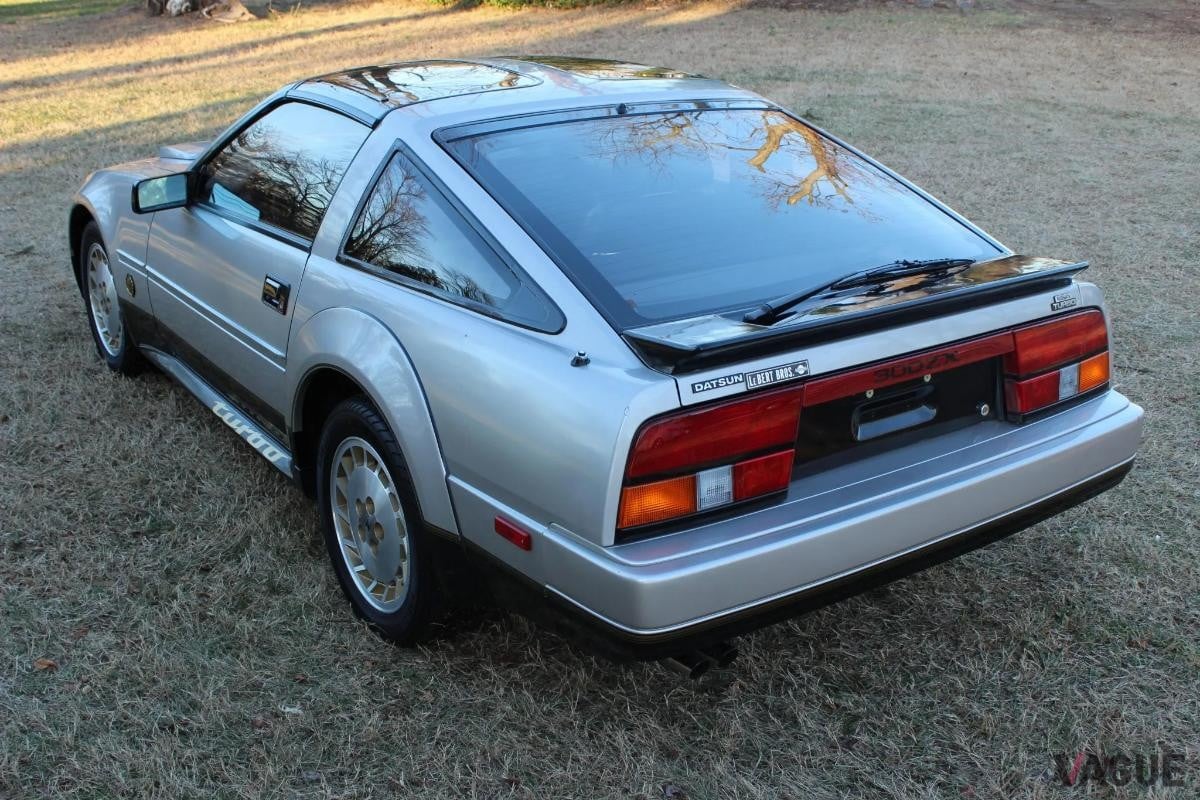 オークションに出品された1984年式の日産「300ZX ターボ」50周年記念モデル