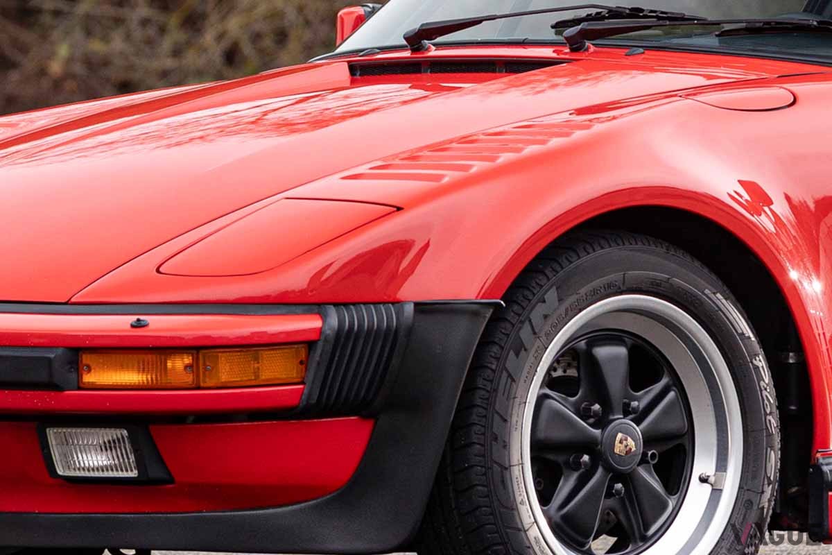 ポルシェ911なのに伝統の“カエル顔”じゃない！ リトラクタブルライトが