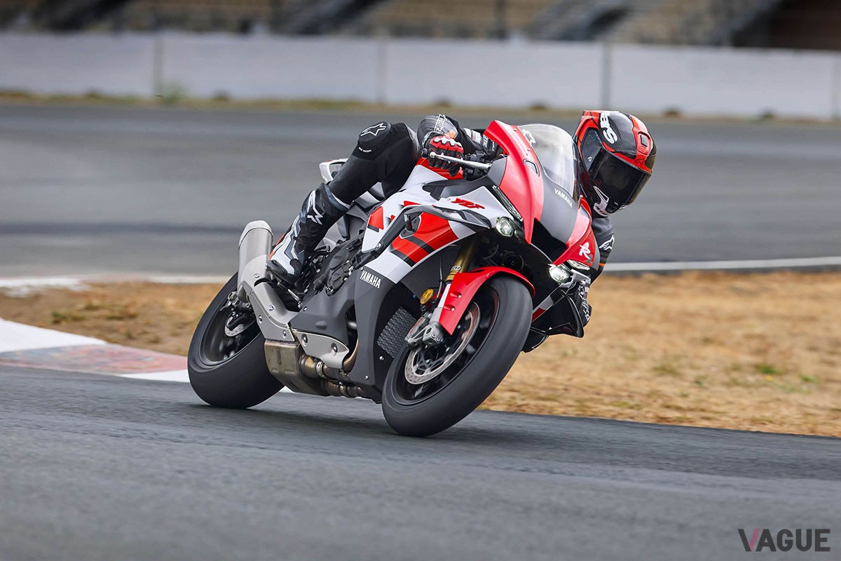 ヤマハ新型「YZF-R1 70th Anniversary Edition」
