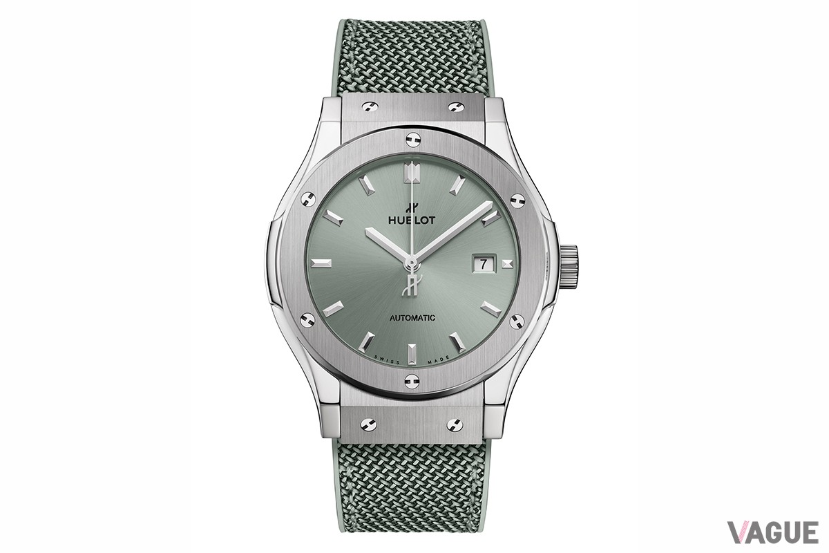 「ウブロ　クラシック・フュージョン チタニウム セージグリーン 42MM」（品番：542.NX.891G.NR、121万円 消費税込）