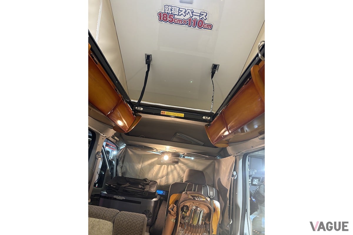 東京オートサロンで展示された「給電くんPOPルーフ」