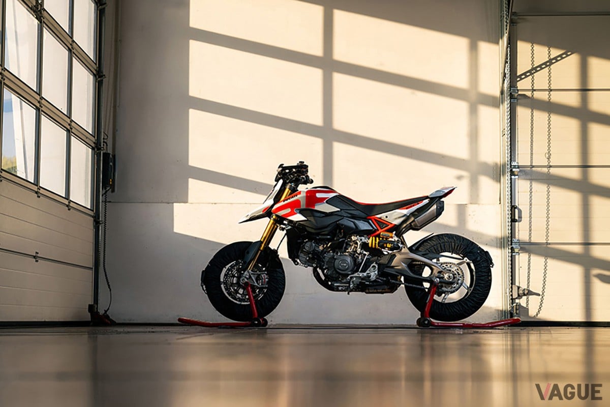 ドゥカティ新型「ハイパーモタードV2」