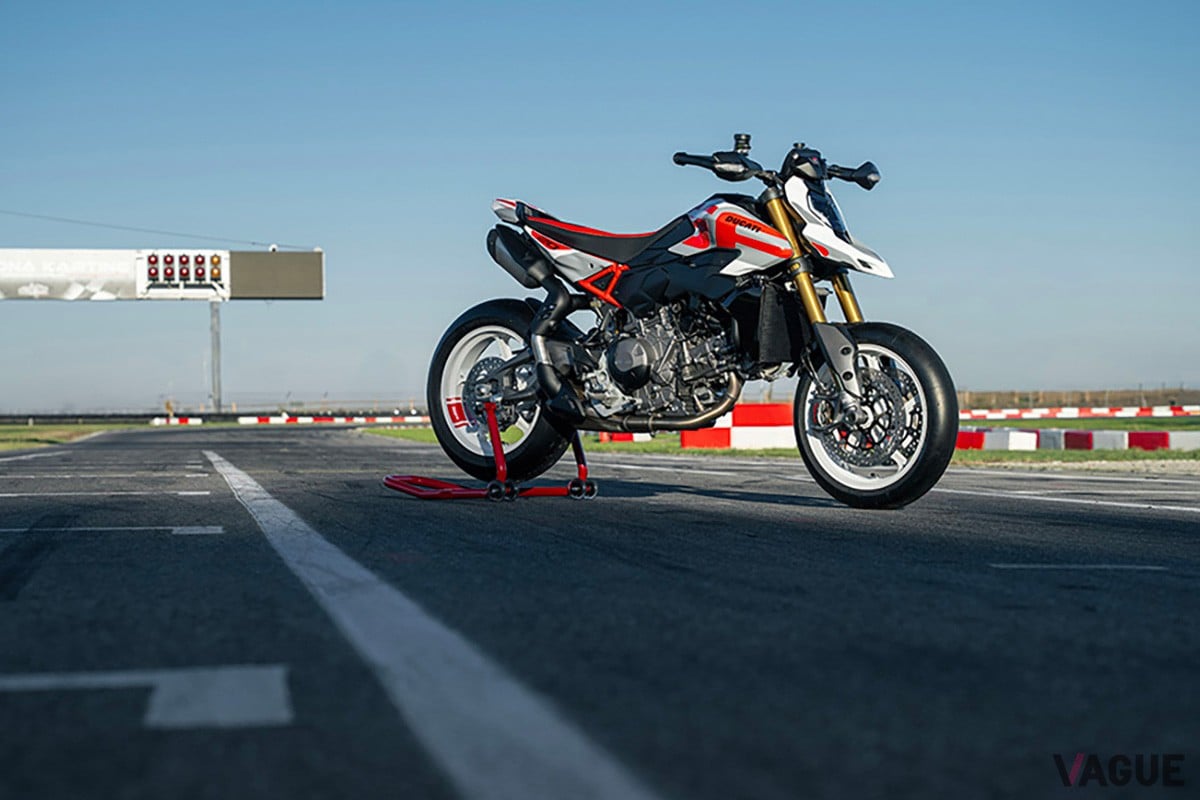 ドゥカティ新型「ハイパーモタードV2」