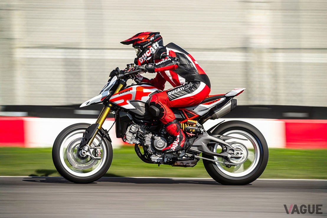 ドゥカティ新型「ハイパーモタードV2」
