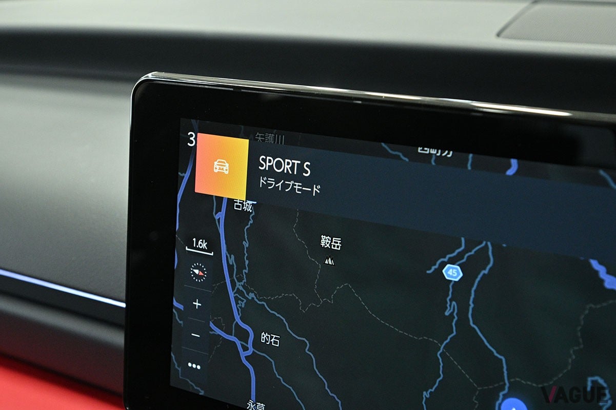 レクサス新型「IS300h」