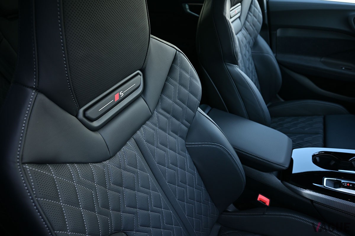 アウディ「A5 TID クワトロ 150kW」