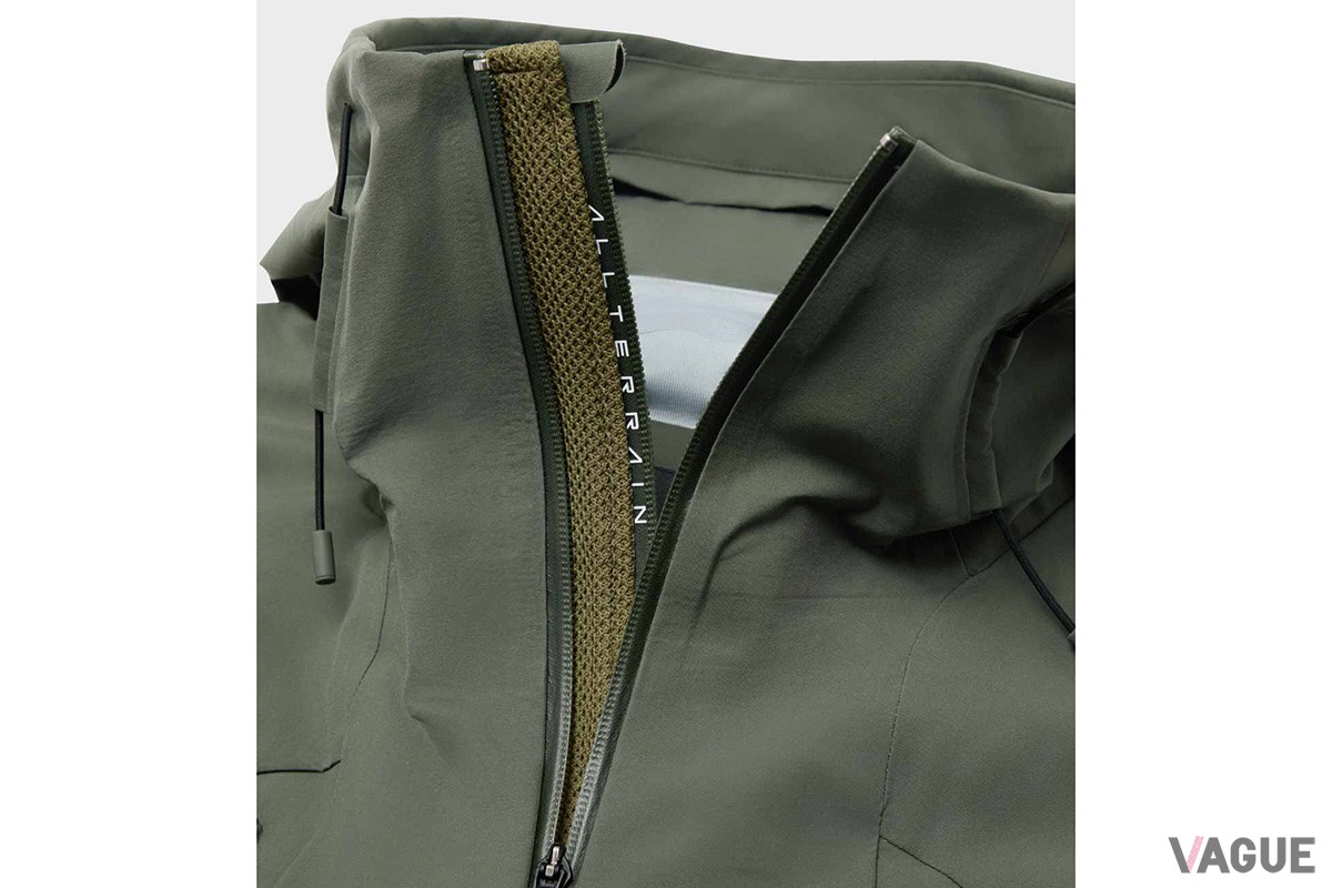 HARD SHELL JACKET“CREAS”：6万500円