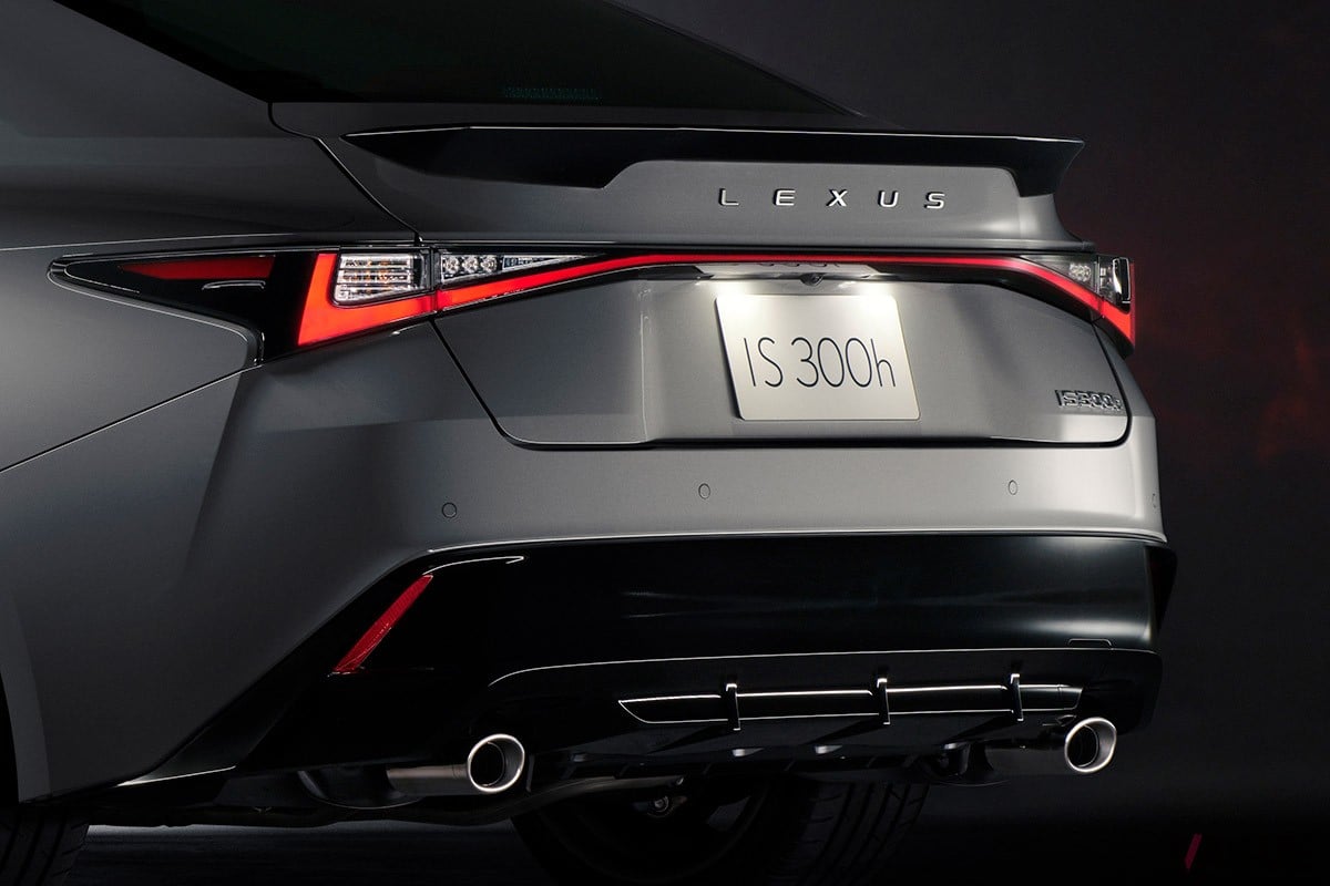 レクサス新型「IS300h」