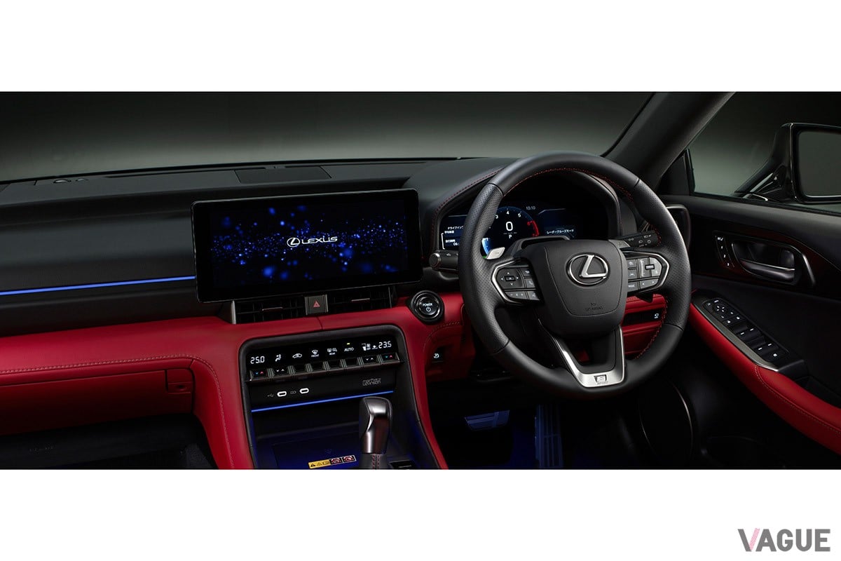レクサス新型「IS300h」