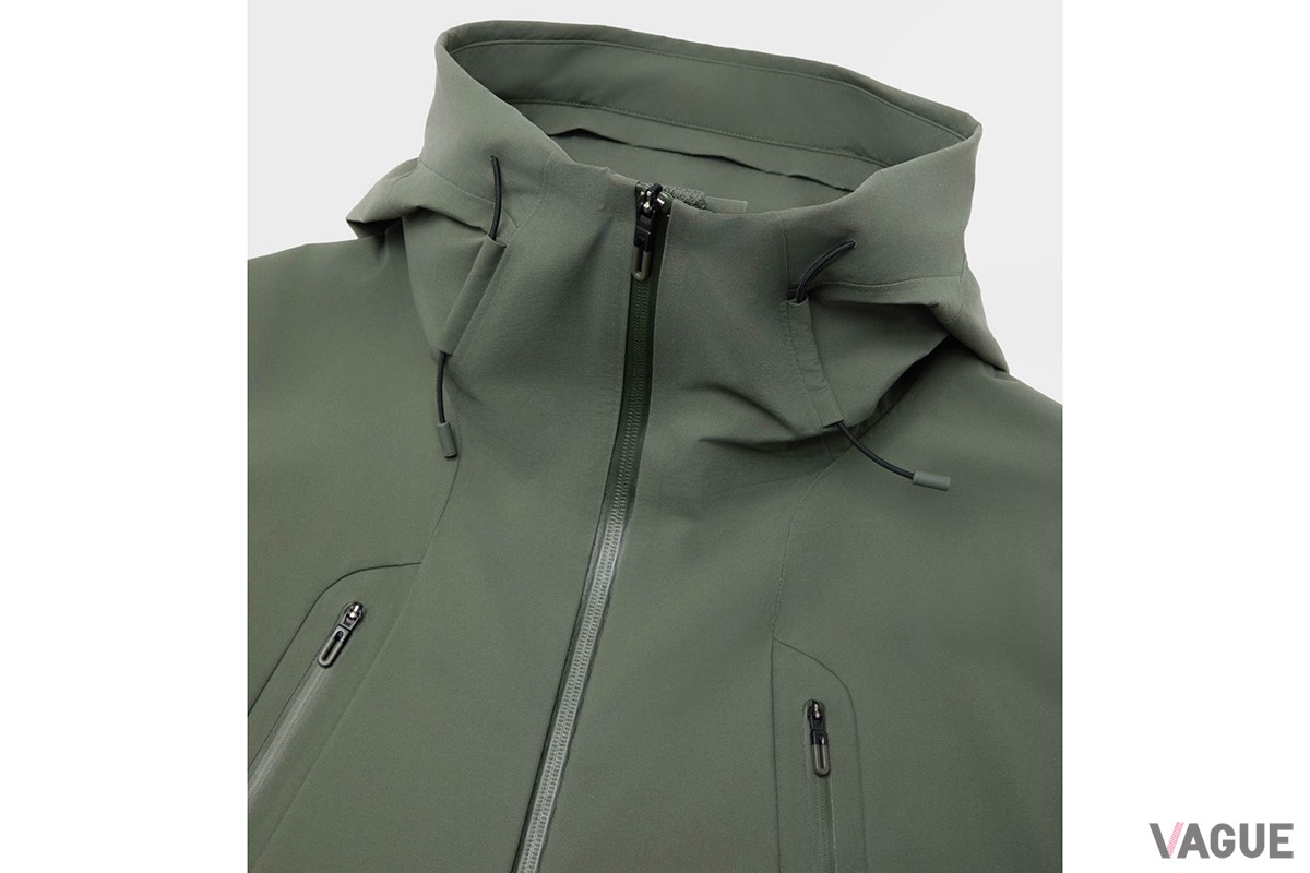HARD SHELL JACKET“CREAS”：6万500円