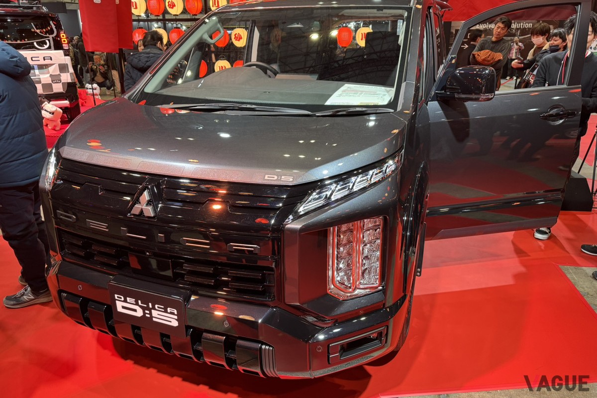 東京オートサロン2026で展示された三菱 新型「デリカD：5」