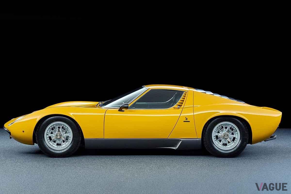 2026年1月にオンラインで開催されるオークションに出品される予定の1971年式ランボルギーニ「ミウラP400S」(c)BROAD ARROW Auctions