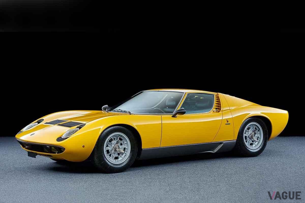 2026年1月にオンラインで開催されるオークションに出品される予定の1971年式ランボルギーニ「ミウラP400S」(c)BROAD ARROW Auctions