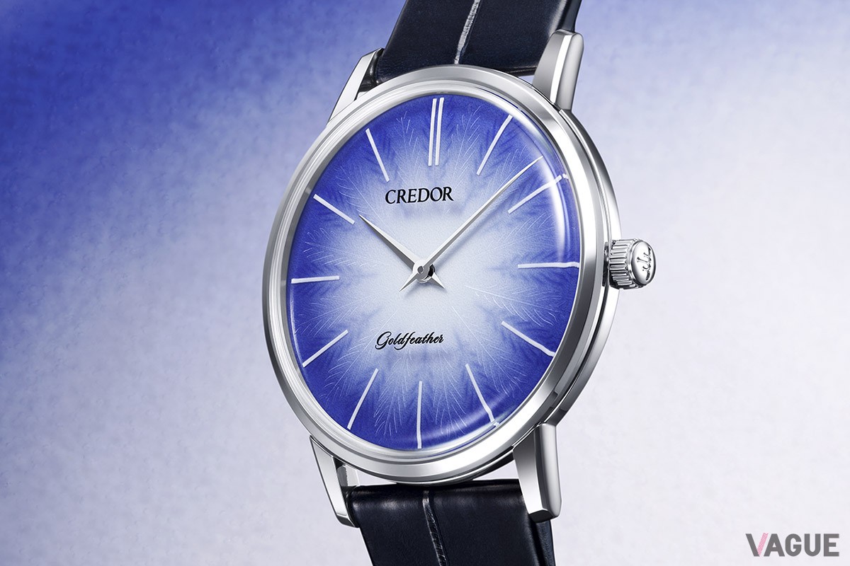 クレドール ゴールドフェザー新作はダイヤルに伊万里鍋島焼を採用。ブルーのグラデーションにより羽を描いた軽やかな一本で世界限定60本のみで展開される。