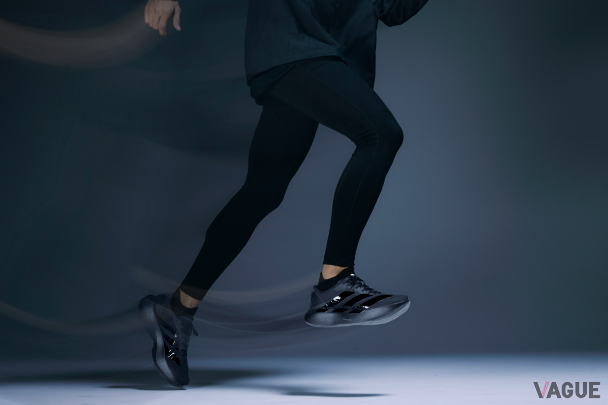 ADIZERO EVO SL WOVEN：1万8000円