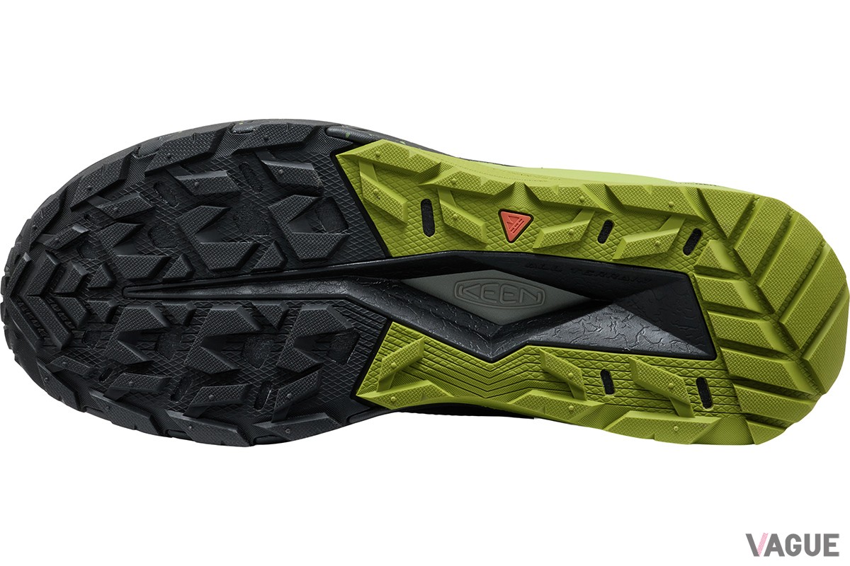 メンズ TARGHEE APEX MID WP（BLACK／GOLDEN CYPRESS）：2万4200円