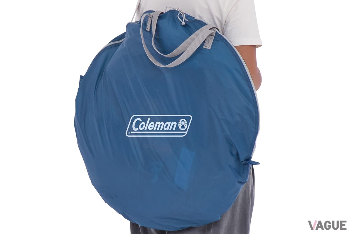 両手が空く便利なショルダーストラップ付き収納ケース