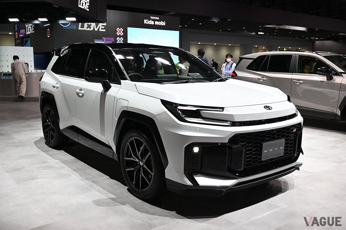 トヨタ新型「RAV4 GRスポーツ」