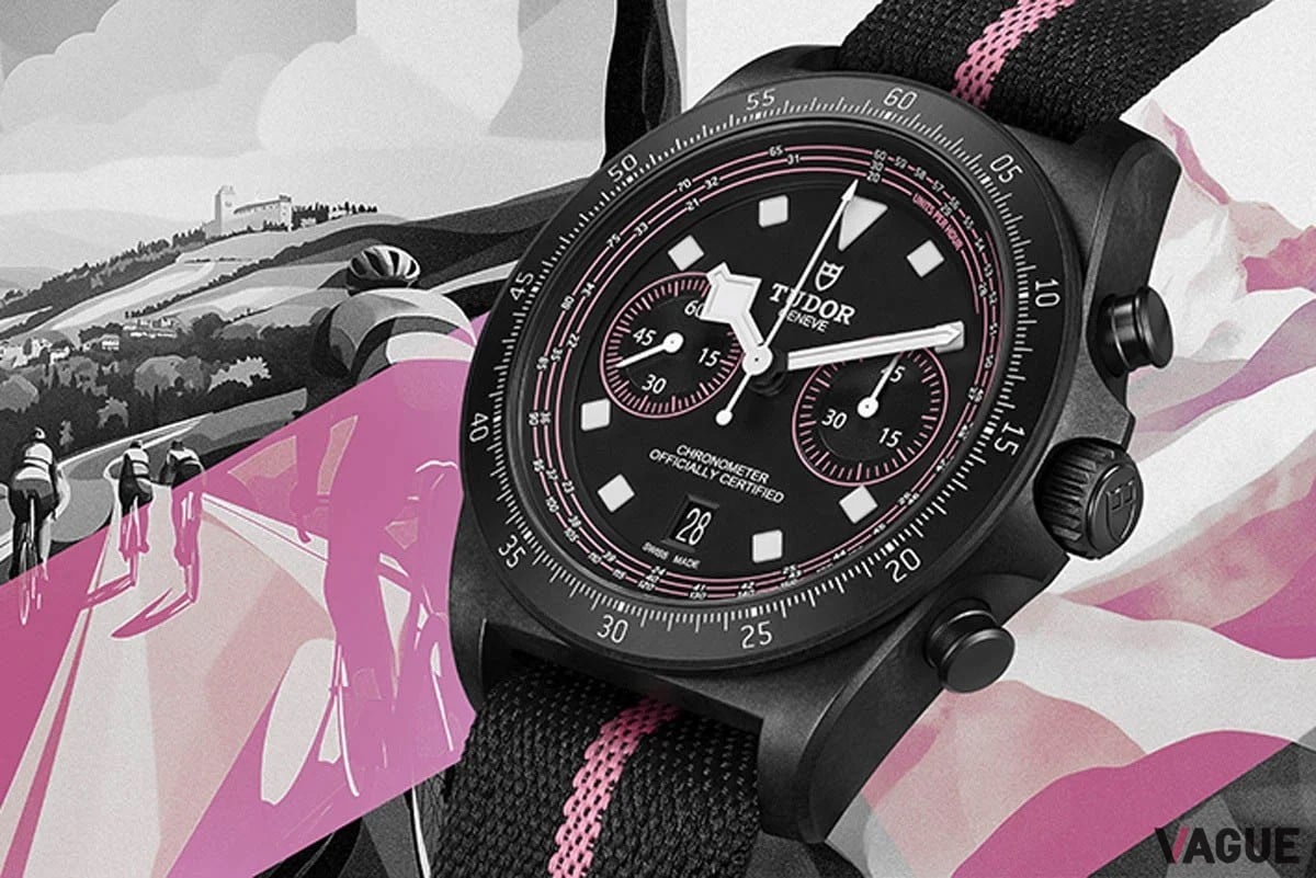 「ペラゴス FXD クロノ “ピンク”」。こちらは自転車3大ツールのひとつ“ジロ・デ・イタリア”における勝者のジャージ、ピンク色の“マリア・ローザ”をインスパイアしたカラーリングによる一本。