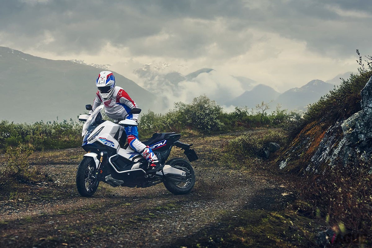 ホンダ新型「X-ADV」