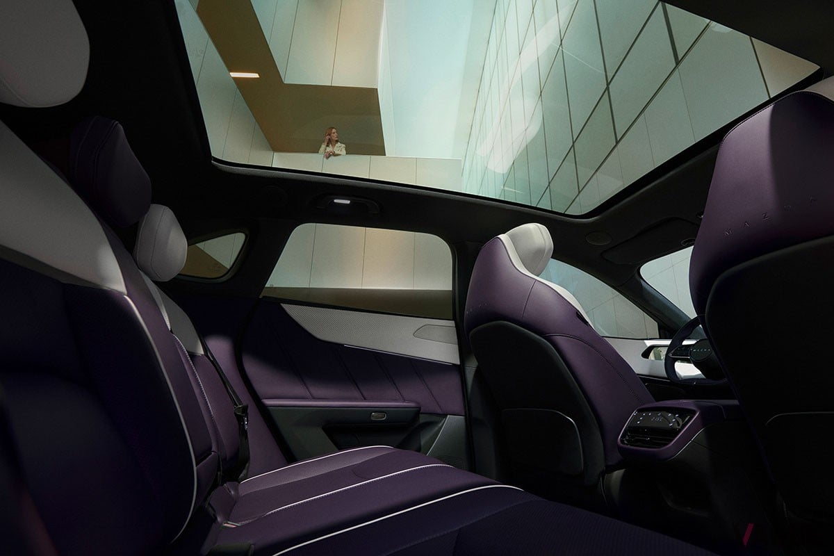 マツダ「CX-6e」