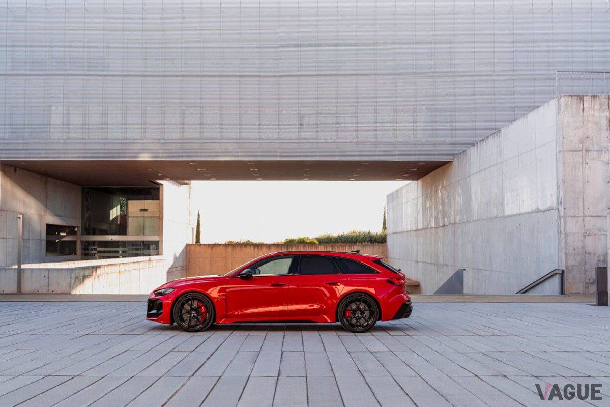 アウディ新型「RS5 アバント」