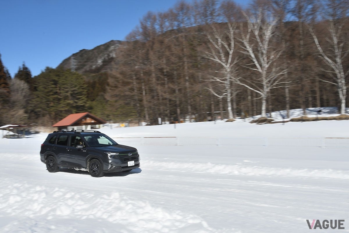 雪上での安定した走りが魅力的なスバル「フォレスター」