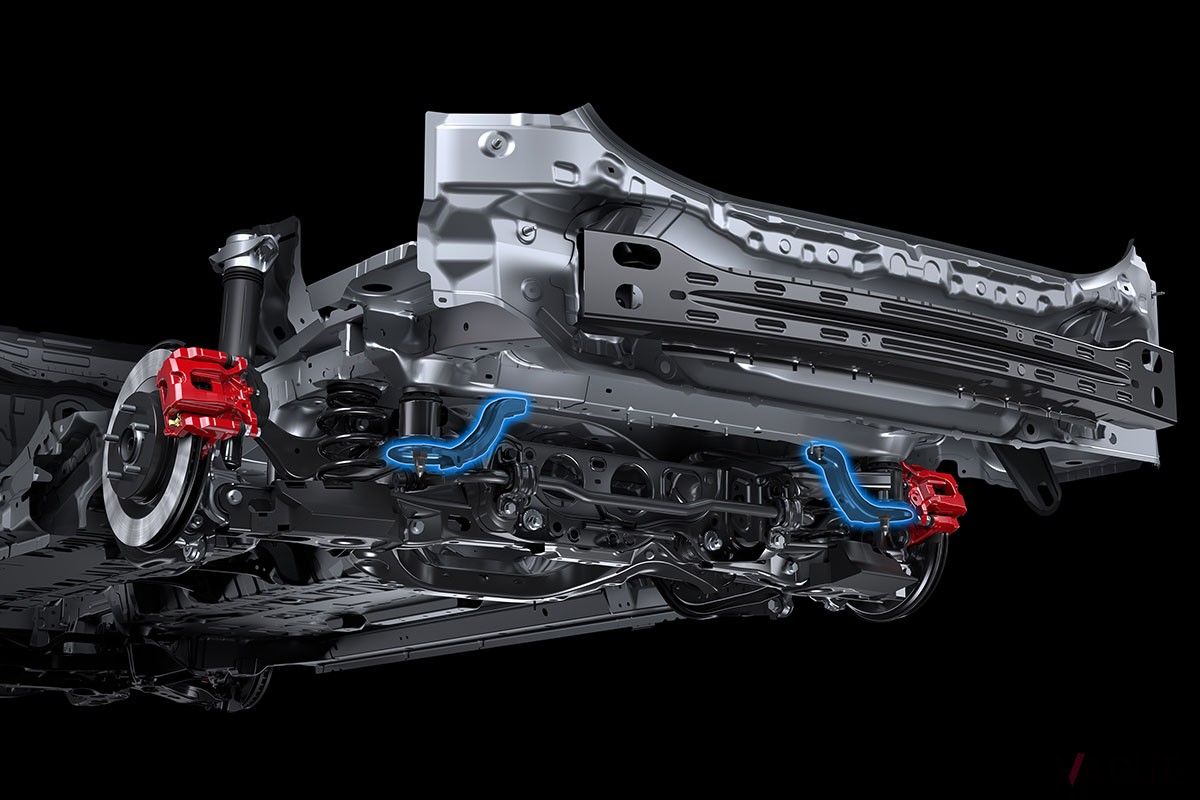 トヨタ「RAV4 GRスポーツ」（PHEV）