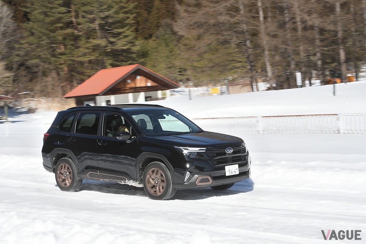雪上での安定した走りが魅力的なスバル「フォレスター」