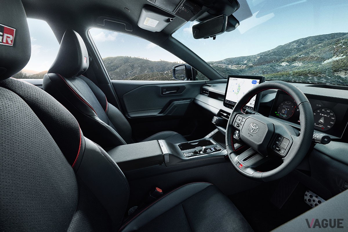 トヨタ「RAV4 GRスポーツ」（PHEV）