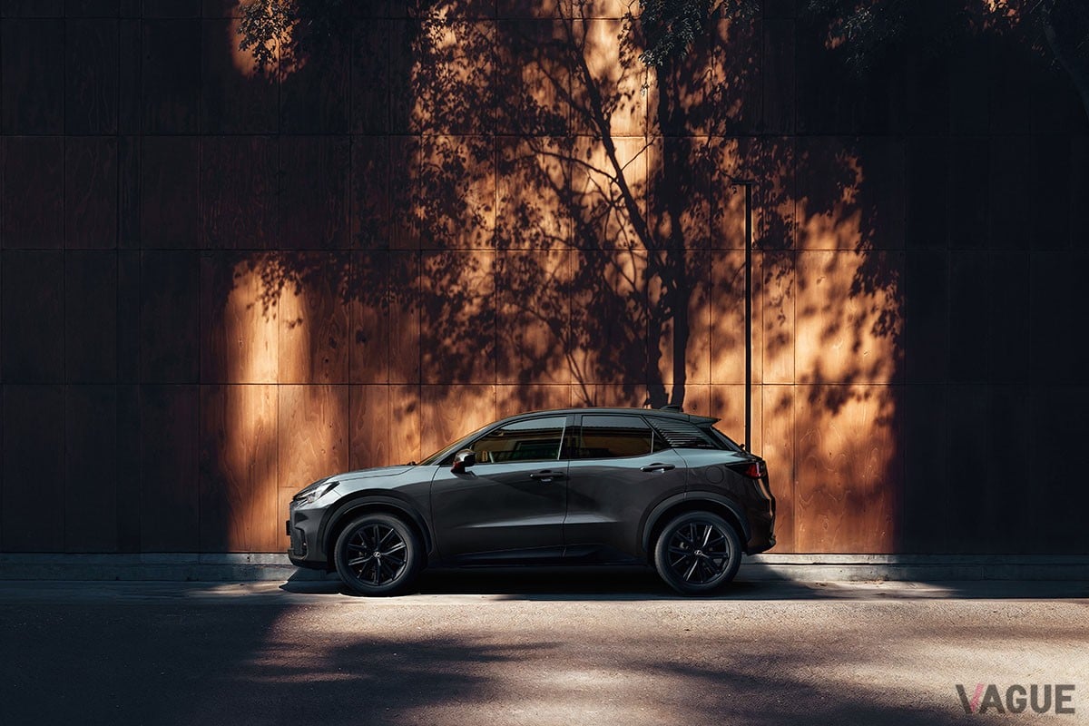 レクサス「LBX」の欧州市場向け特別仕様車「バイブラントエディション」