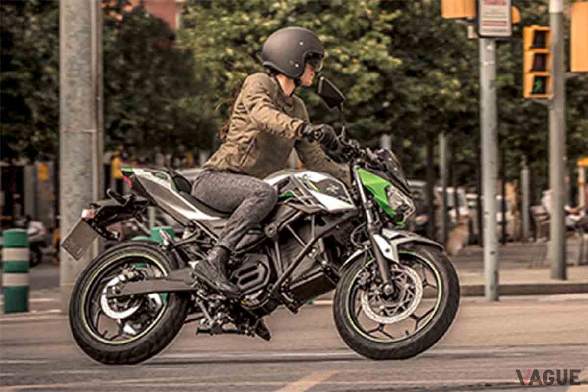 カワサキ「Z e-1」