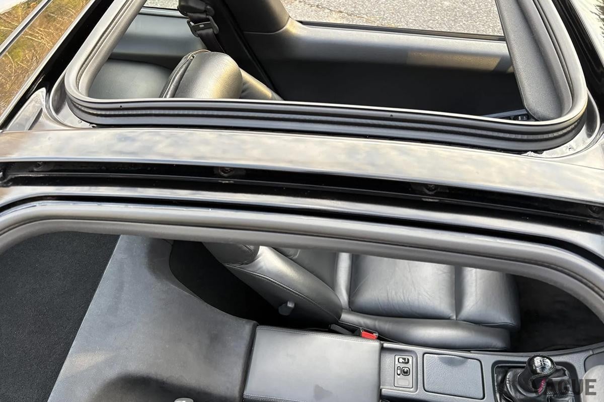 米国オンラインオークションに出品され落札された1996年式日産「300ZX」
