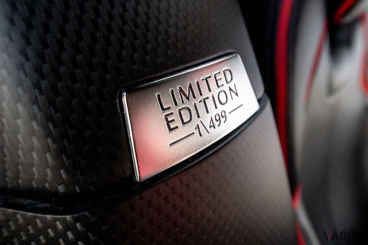 オークションに出品され高値落札された2015年式フェラーリ「ラ・フェラーリ」Michael Alan Ross(c)2026 Courtesy of RM Sotheby's