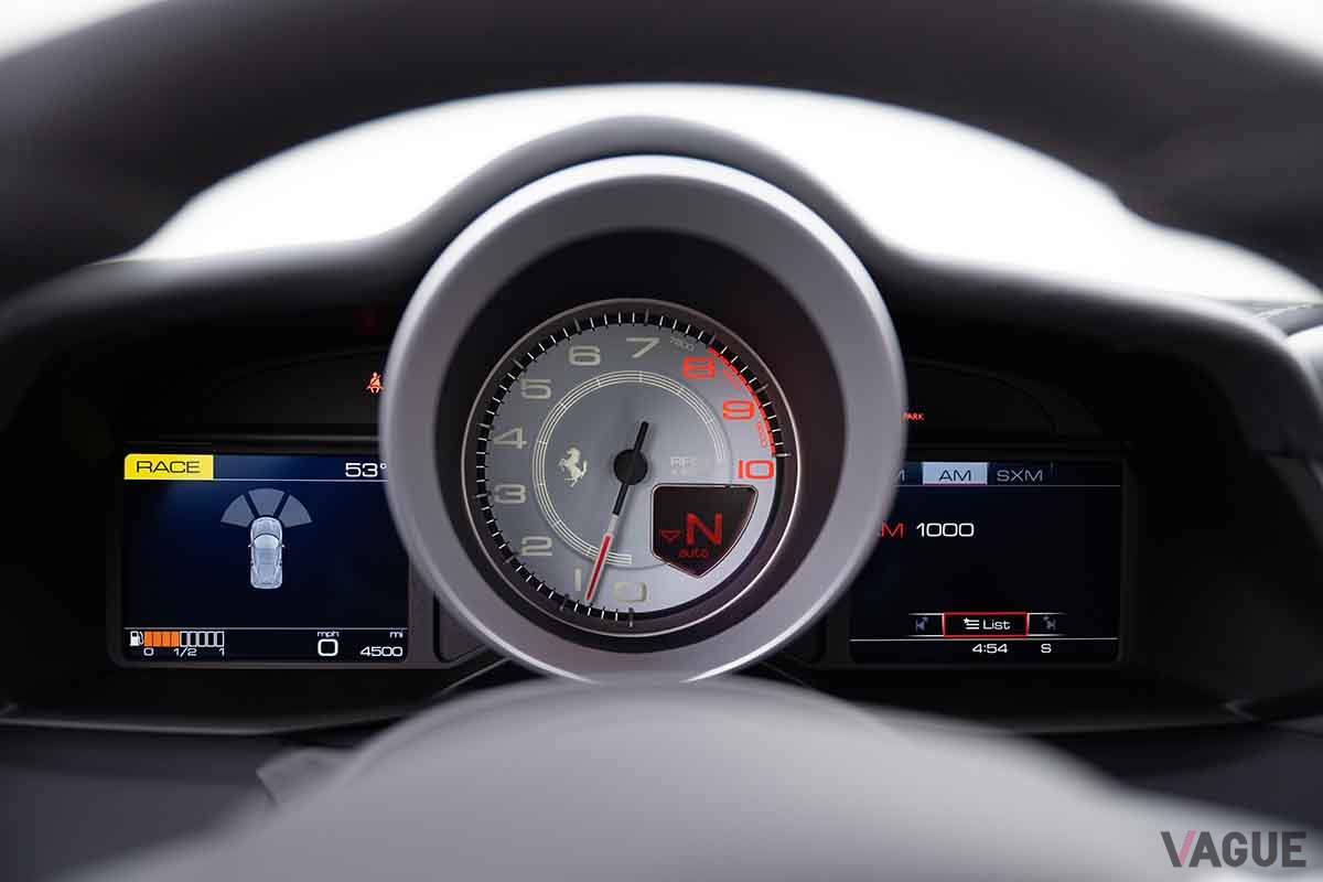 オークションに出品予定の2018年式フェラーリ「488GTB 70周年記念モデル」Nathan LeachーProffer(c)2026 Courtesy of RM Sotheby's