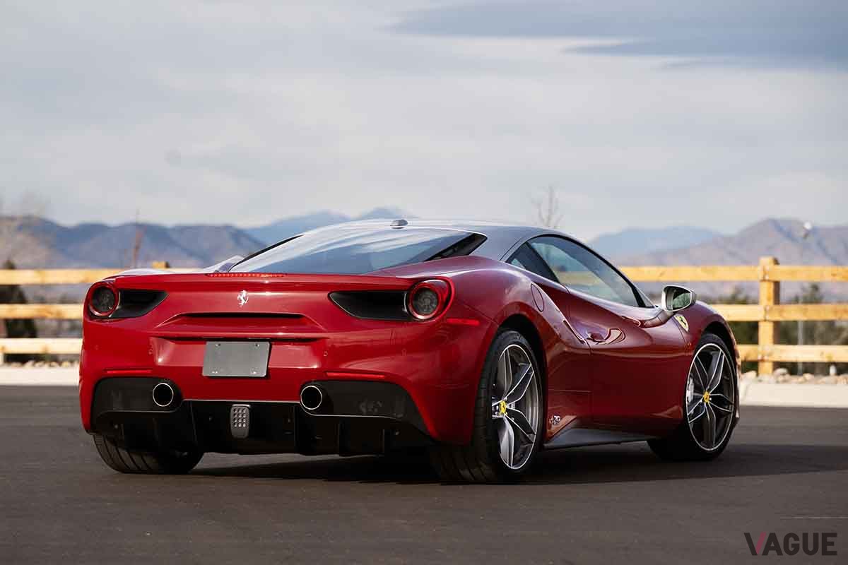 フェラーリF488 GTB Ferrari 488 GTB revealed, packs 660-HP twin-turbo V-8