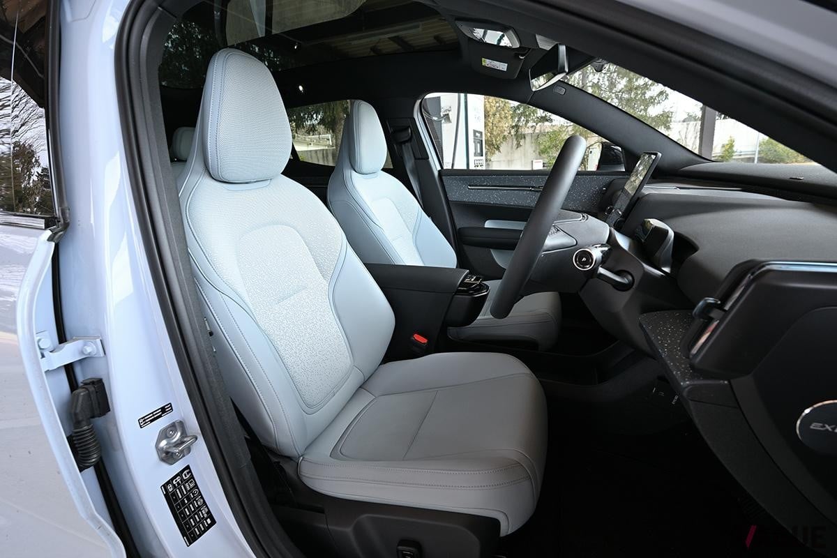 ボルボ「EX30ウルトラ ツインモーター パフォーマンス」のインテリア